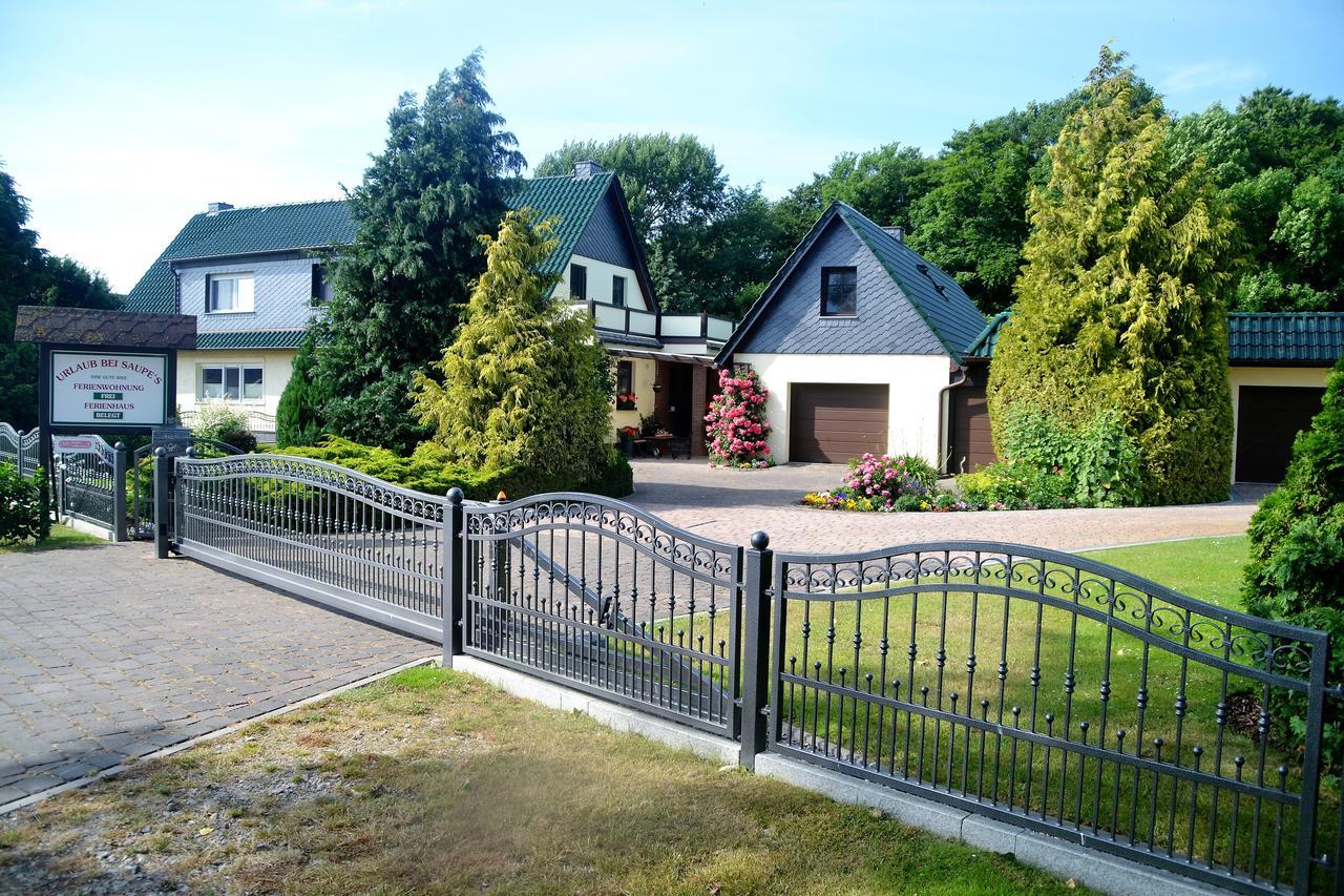 Ferienwohnung 2 bei Familie Saupe Schaprode Exterior foto